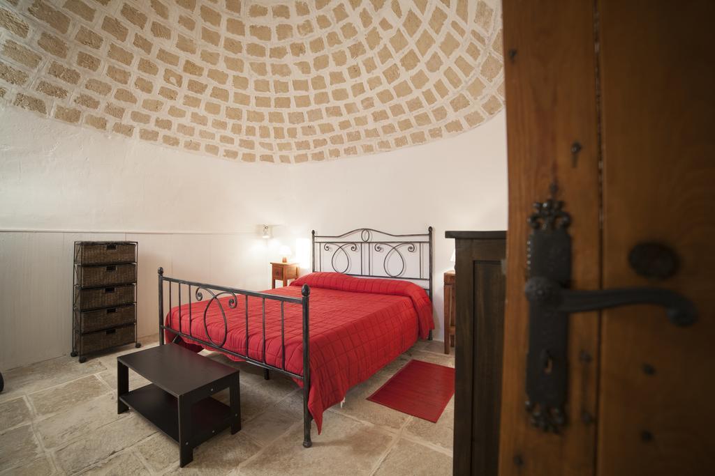 Вілла Trullo Degli Ulivi Остуні Екстер'єр фото