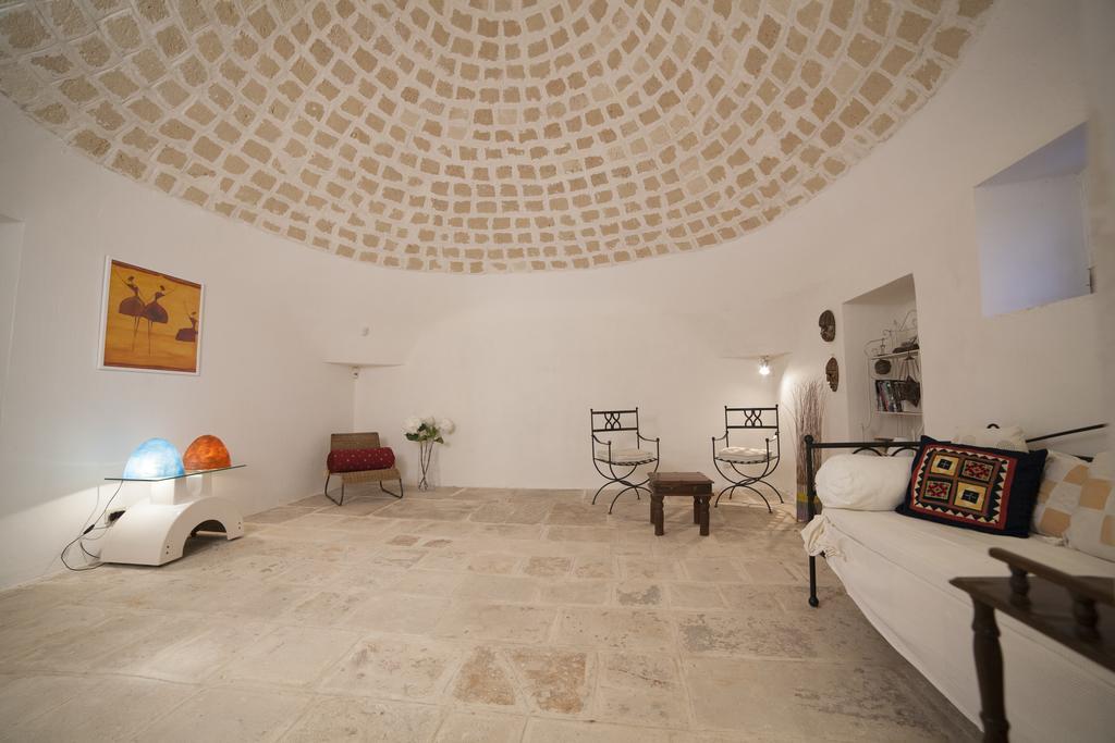 Вілла Trullo Degli Ulivi Остуні Екстер'єр фото